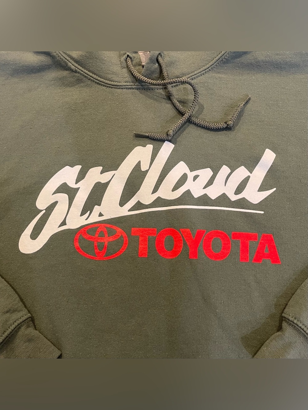 St Cloud Toyota Enthusiasts Minnesota Car Culture Pullover Hoodie Size M - Picture 4 of 8